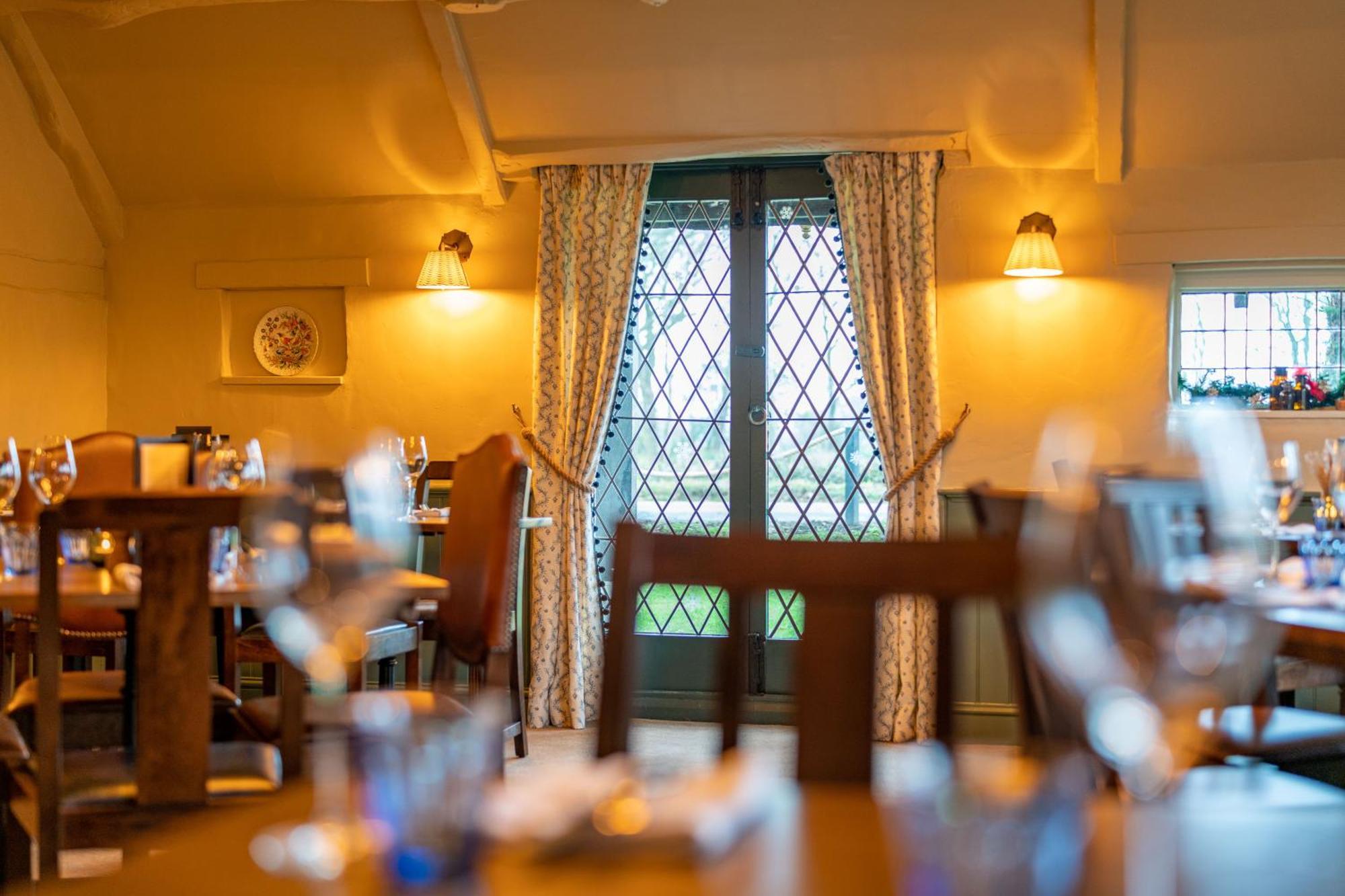 Old Court House Inn St Aubin Exteriör bild